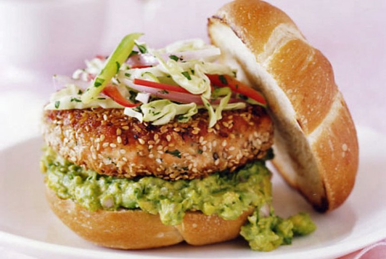 9 Amazing Burger Recipes That Aren't Made With Beef